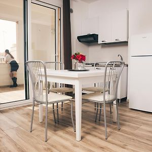 Ap Apartment - Flats&Rooms Gallipoli